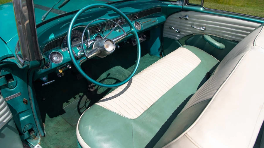 1955 Pontiac Star Chief - Image 4 of 13