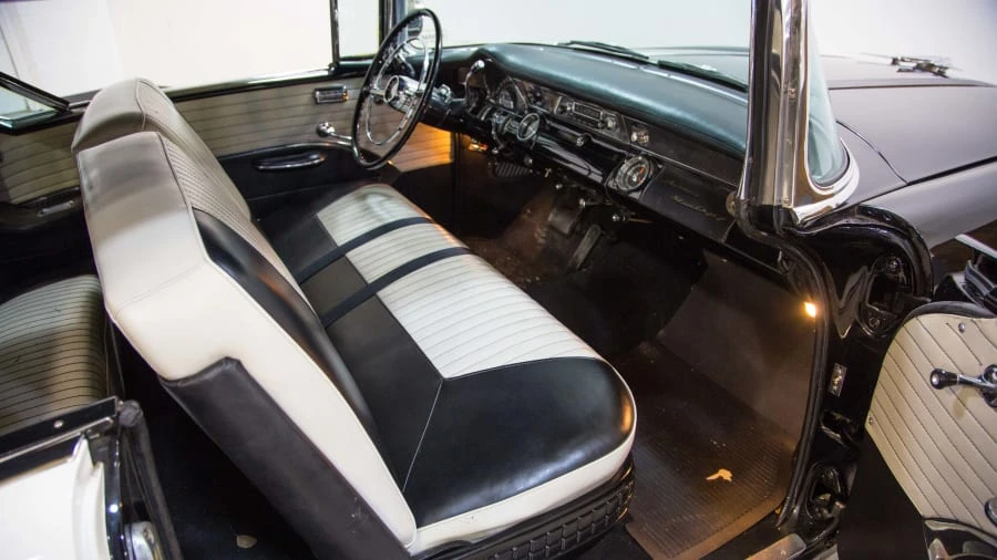 1955 Pontiac Star Chief - Image 5 of 12