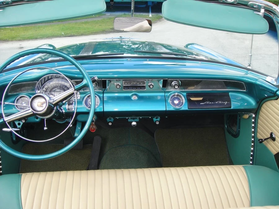 1955 Pontiac Star Chief - Image 10 of 13