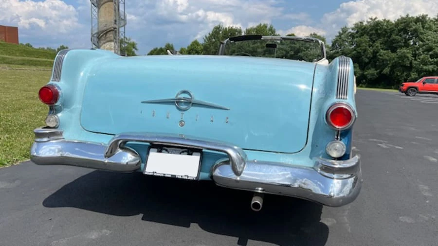 1955 Pontiac Star Chief - Image 19 of 31