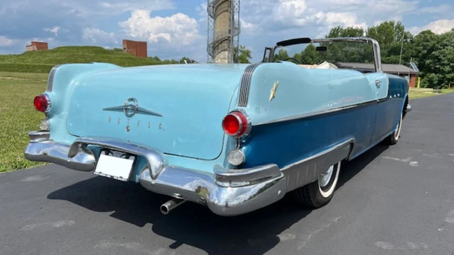 1955 Pontiac Star Chief - Image 13 of 31