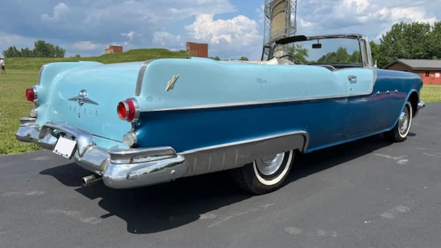 1955 Pontiac Star Chief - Image 3 of 31