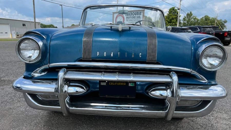 1955 Pontiac Star Chief - Image 4 of 31