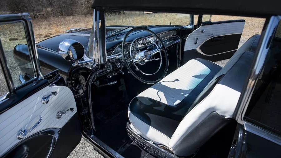 1955 Pontiac Star Chief - Image 4 of 12