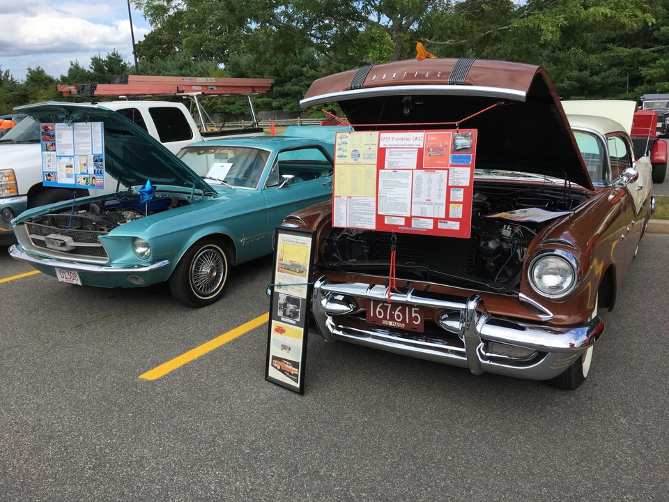 1955 Pontiac Star Chief - Image 21 of 31