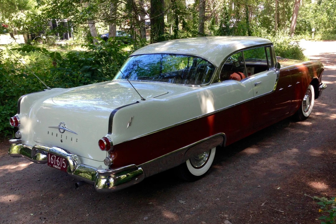 1955 Pontiac Star Chief - Image 9 of 31