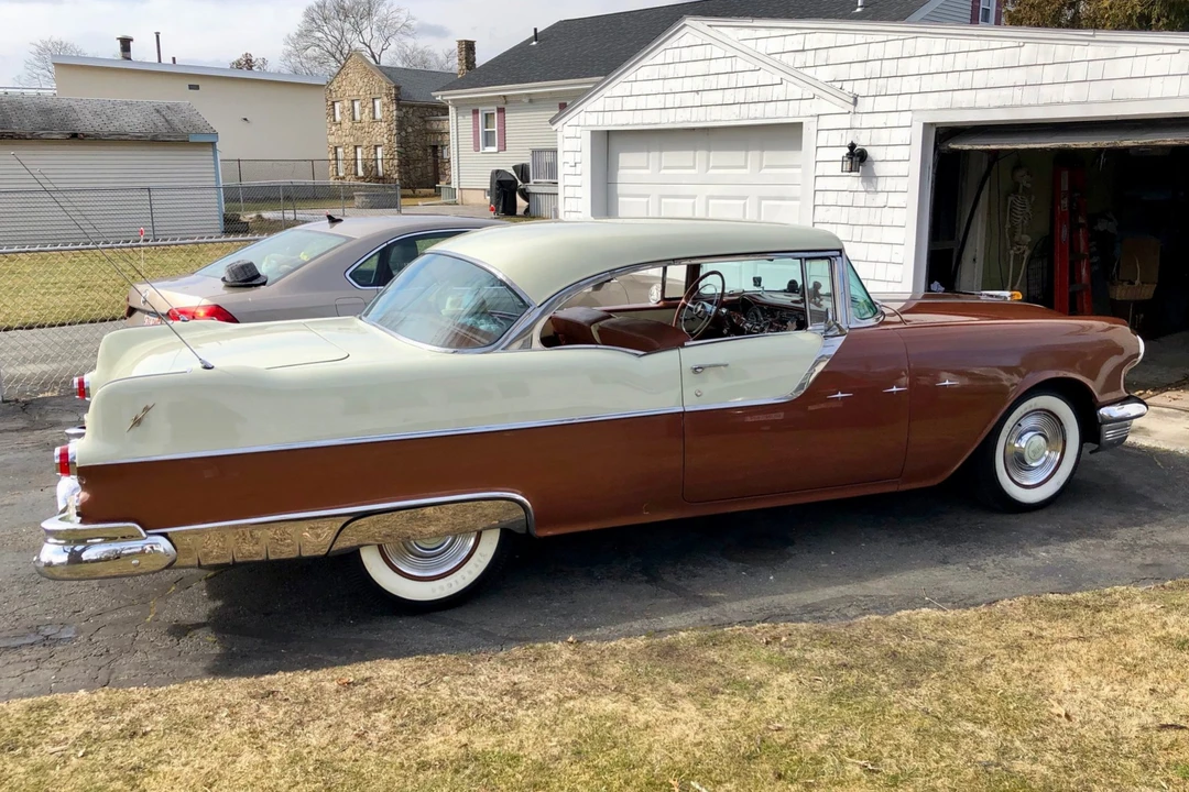 1955 Pontiac Star Chief - Image 11 of 31