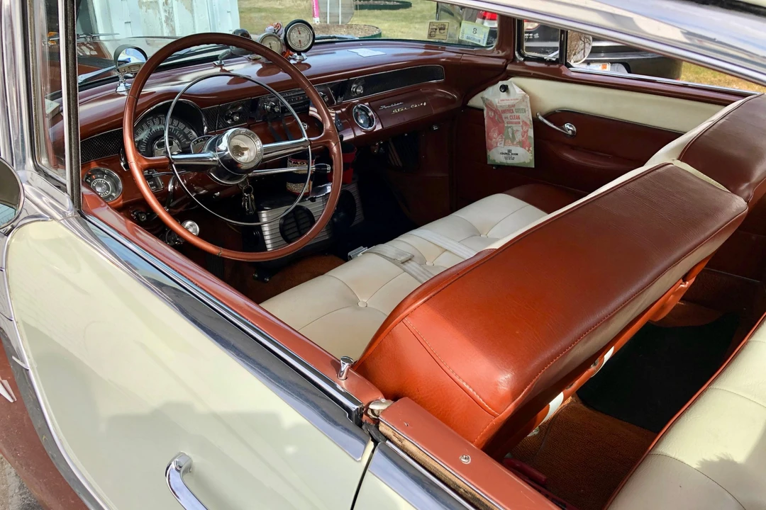1955 Pontiac Star Chief - Image 29 of 31