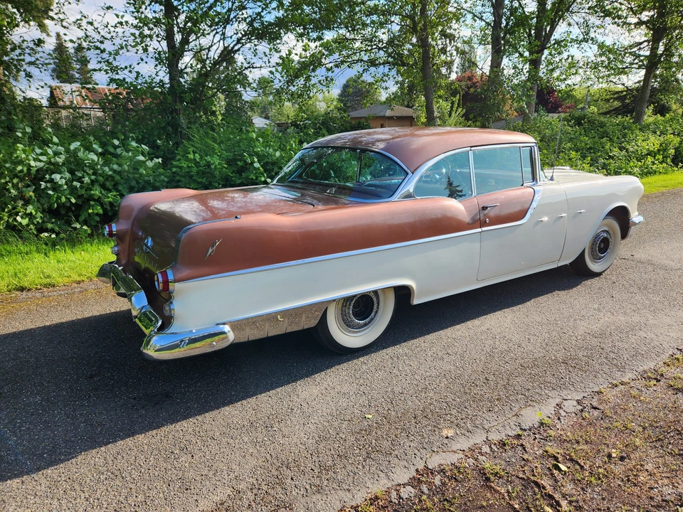 1955 Pontiac Star Chief - Image 4 of 31