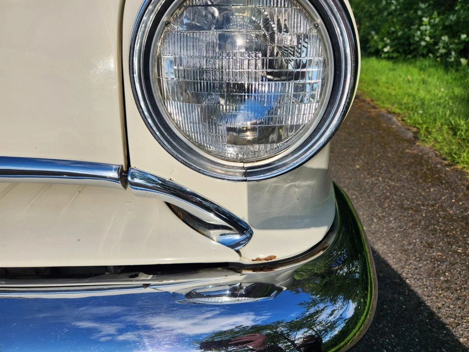 1955 Pontiac Star Chief - Image 14 of 31