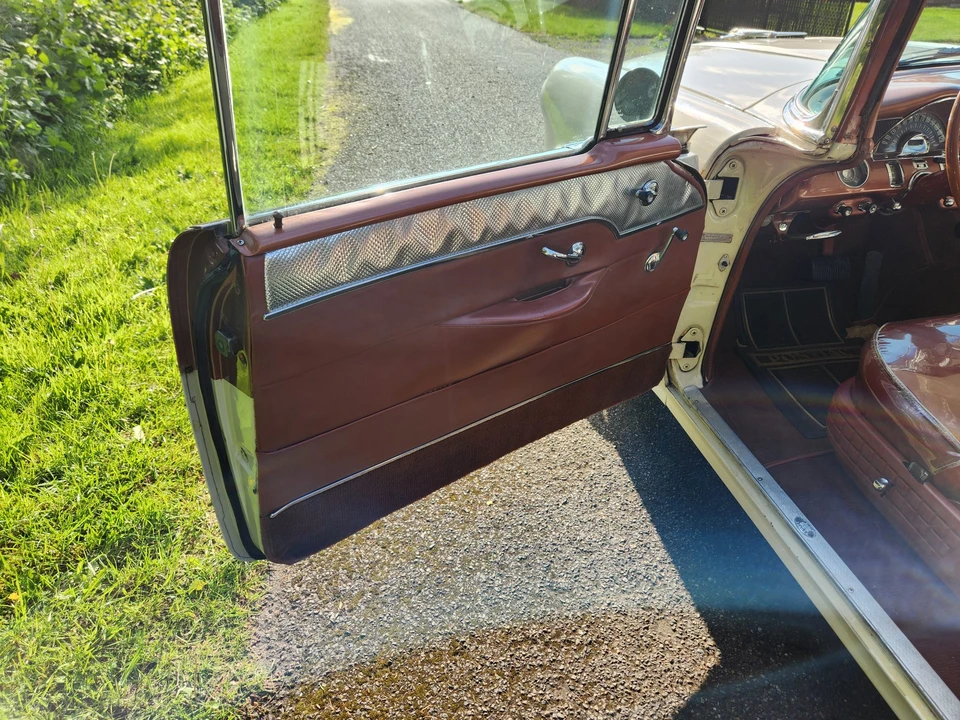 1955 Pontiac Star Chief - Image 20 of 31