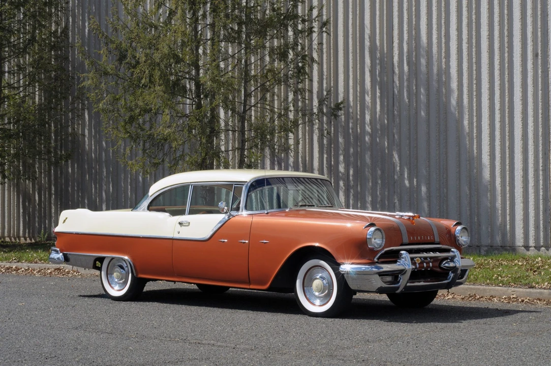 1955 Pontiac Star Chief - Image 12 of 31
