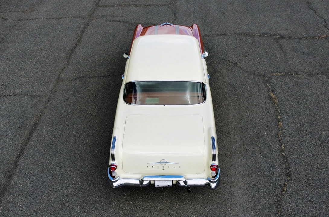 1955 Pontiac Star Chief - Image 17 of 31