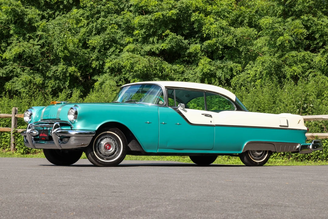 1955 Pontiac Star Chief - Image 3 of 31