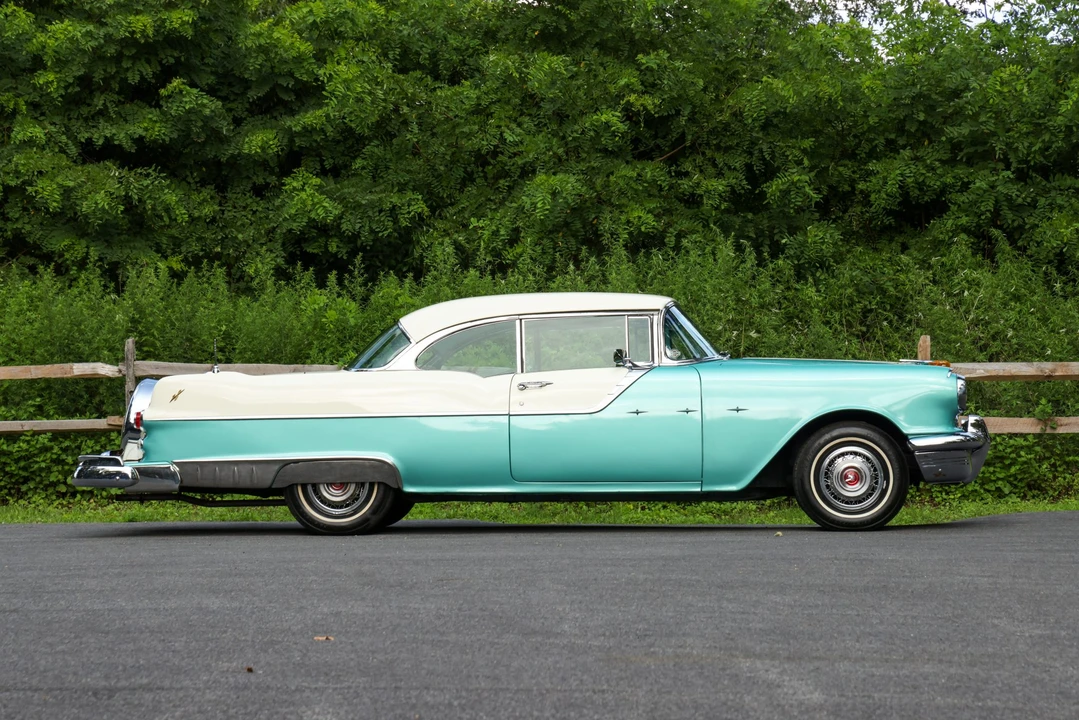 1955 Pontiac Star Chief - Image 10 of 31