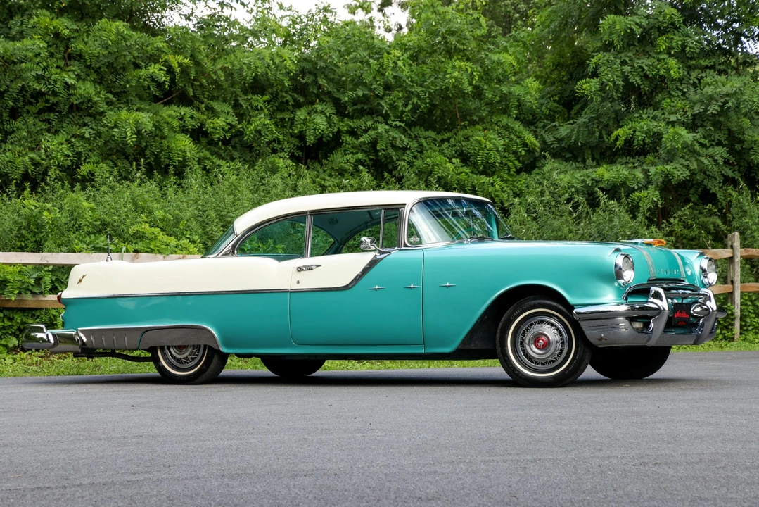 1955 Pontiac Star Chief - Image 11 of 31