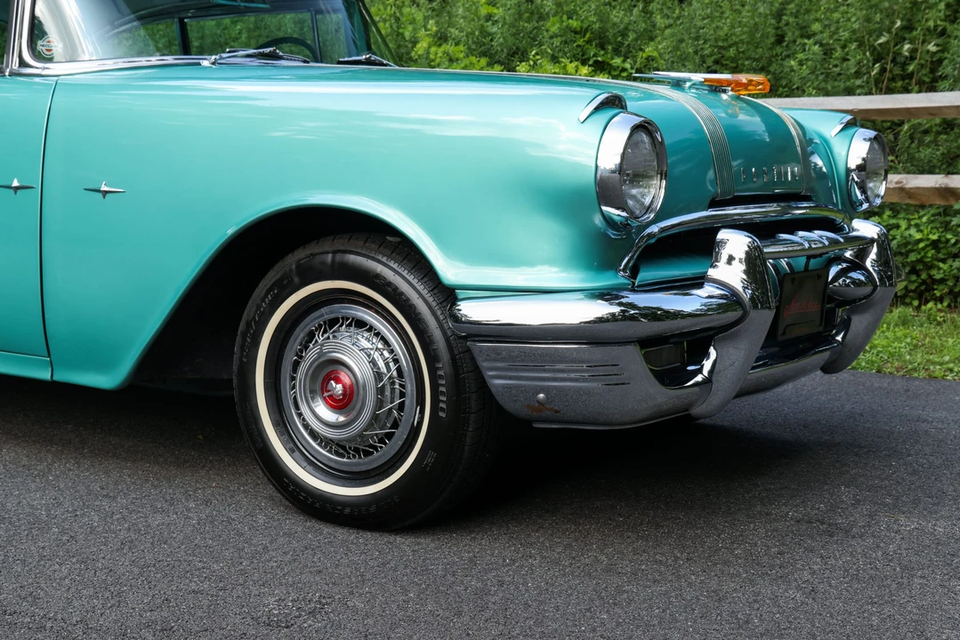 1955 Pontiac Star Chief - Image 29 of 31
