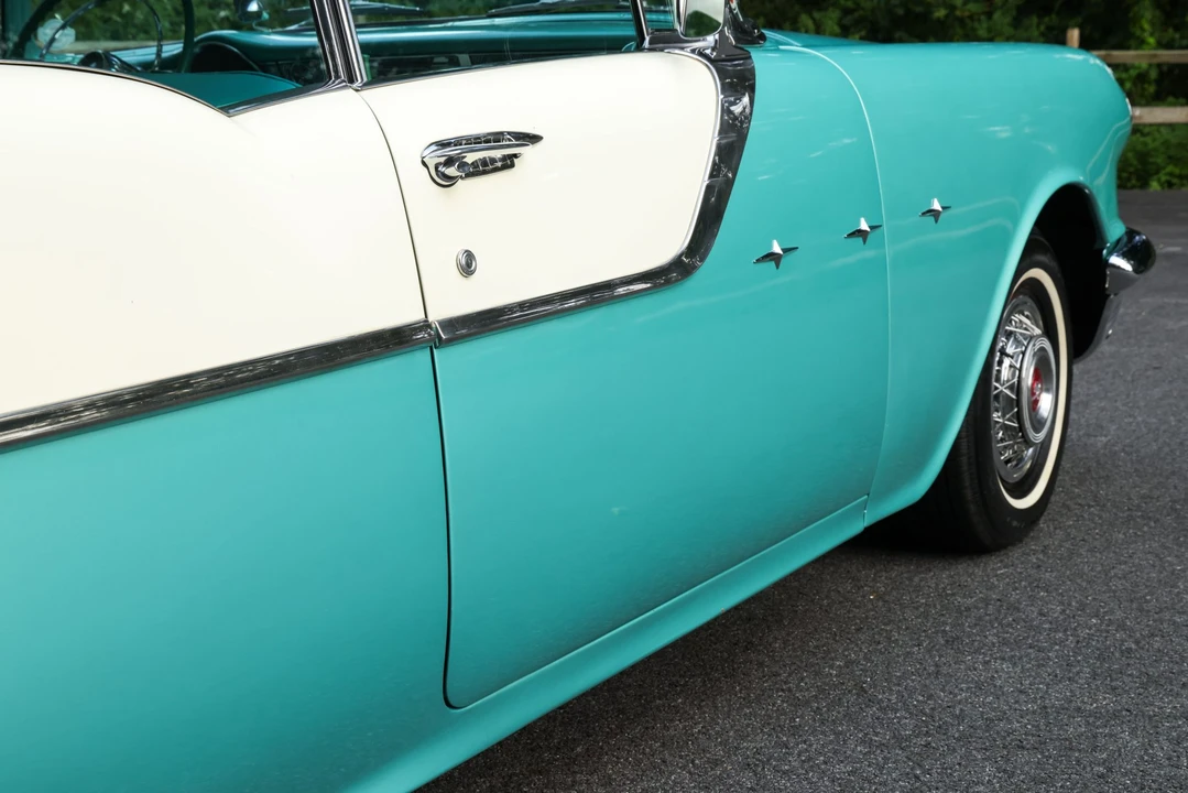 1955 Pontiac Star Chief - Image 21 of 31