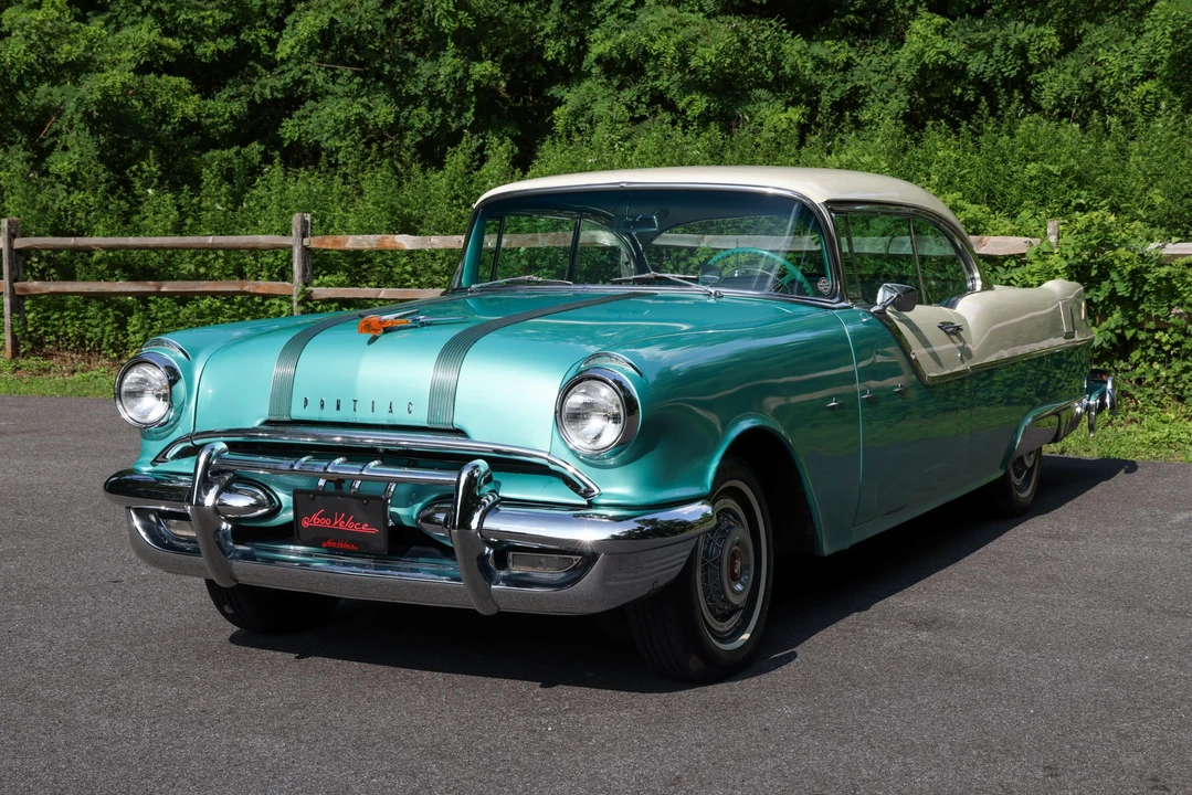 1955 Pontiac Star Chief - Image 16 of 31