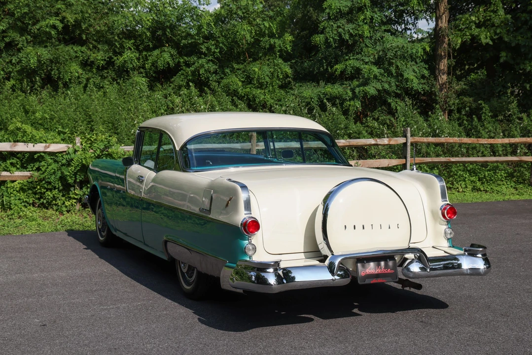 1955 Pontiac Star Chief - Image 17 of 31