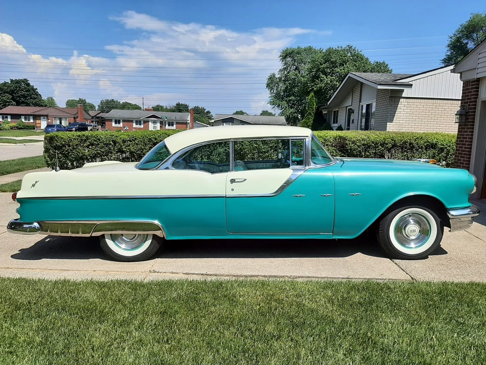 1955 Pontiac Star Chief - Image 7 of 31