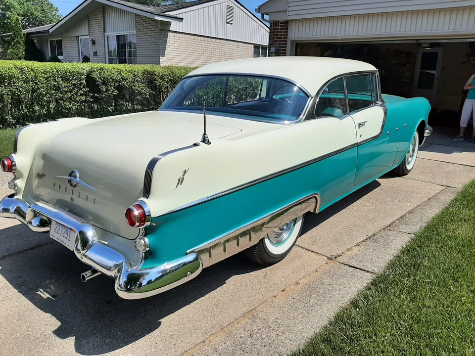 1955 Pontiac Star Chief - Image 8 of 31