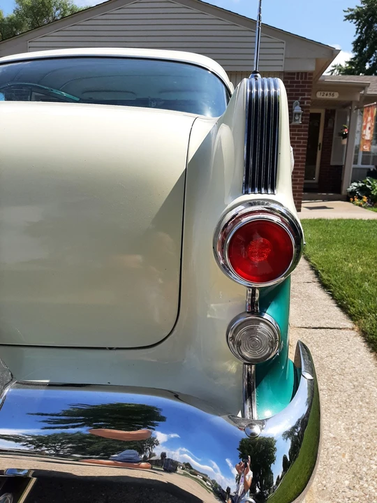 1955 Pontiac Star Chief - Image 21 of 31