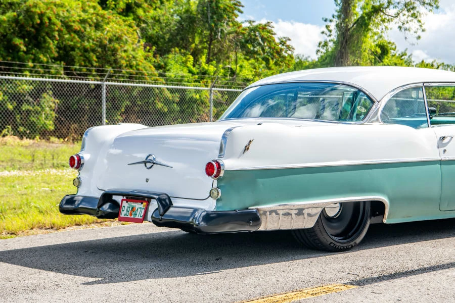 1955 Pontiac Star Chief - Image 17 of 31