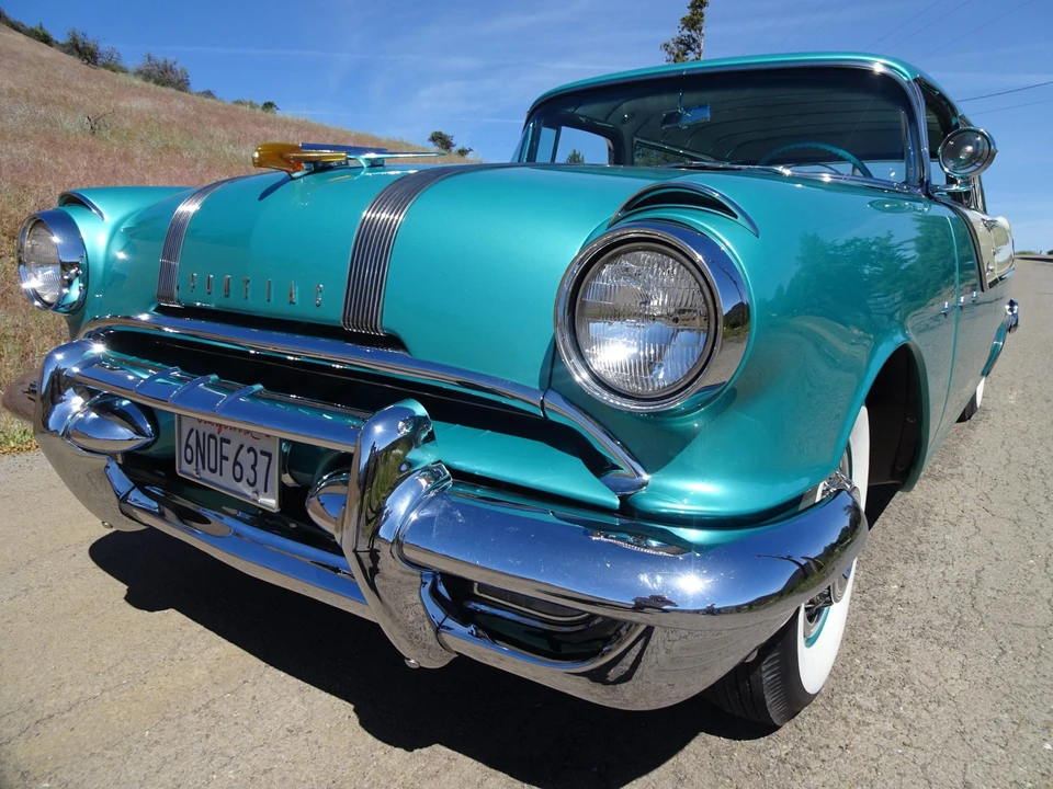 1955 Pontiac Star Chief - Image 18 of 31