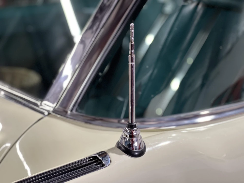 1955 Pontiac Safari - Image 25 of 31