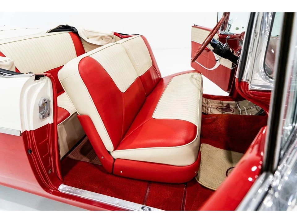 1955 Pontiac Star Chief - Image 14 of 31