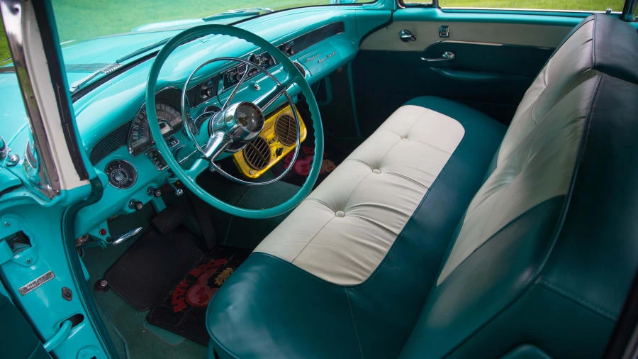 1955 Pontiac Star Chief - Image 4 of 12