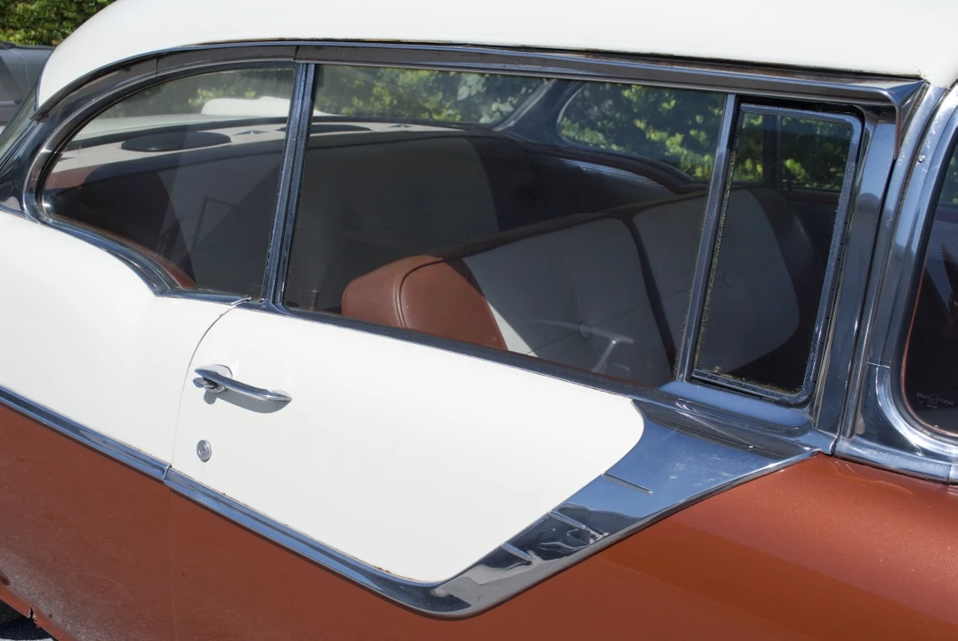 1955 Pontiac Star Chief - Image 22 of 31