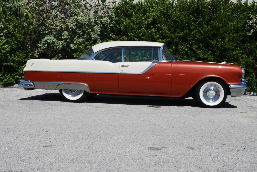 1955 Pontiac Star Chief - Image 6 of 31