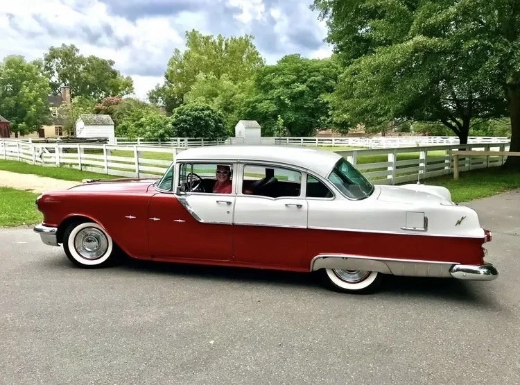 1955 Pontiac Star Chief - Image 2 of 21