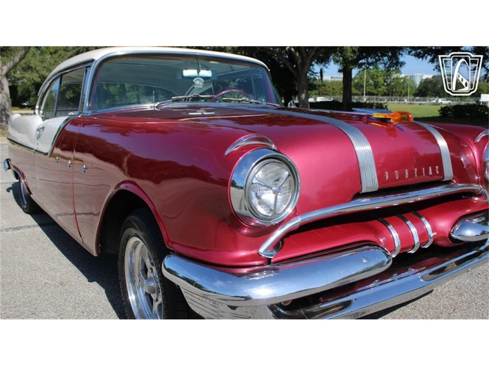 1955 Pontiac Star Chief - Image 26 of 31
