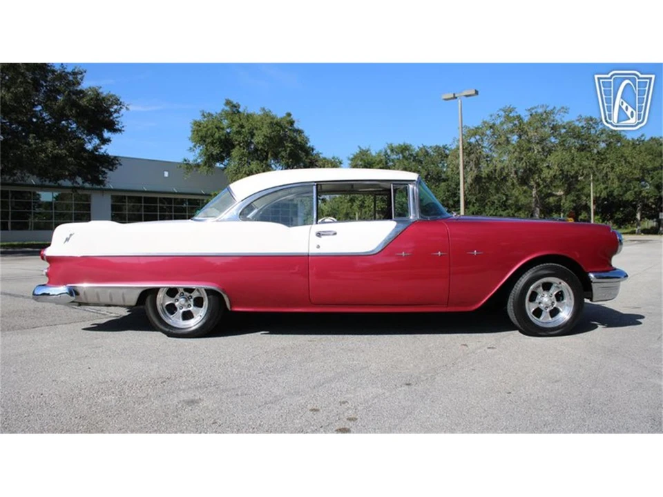 1955 Pontiac Star Chief - Image 21 of 31