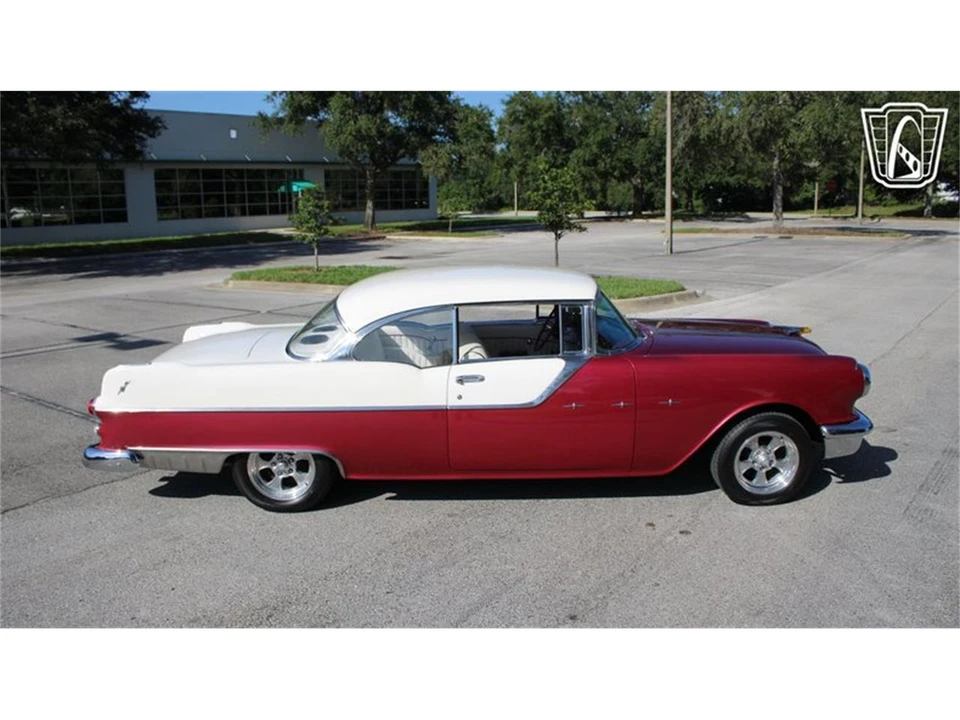 1955 Pontiac Star Chief - Image 22 of 31