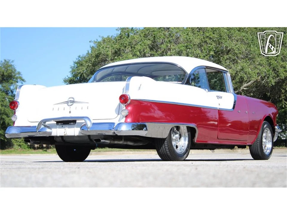 1955 Pontiac Star Chief - Image 17 of 31
