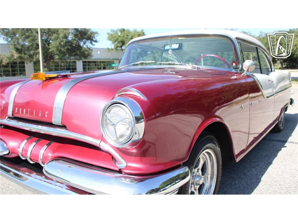 1955 Pontiac Star Chief - Image 28 of 31