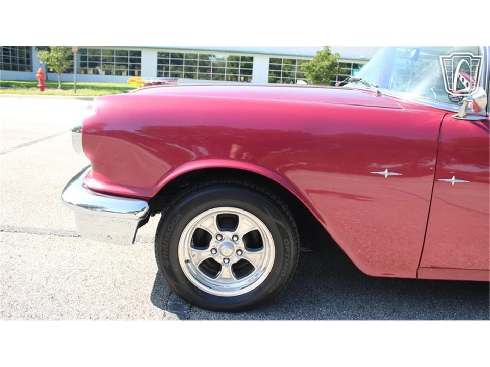 1955 Pontiac Star Chief - Image 29 of 31