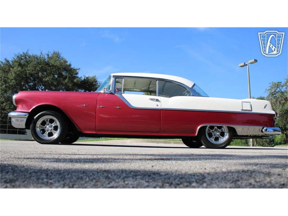 1955 Pontiac Star Chief - Image 8 of 31