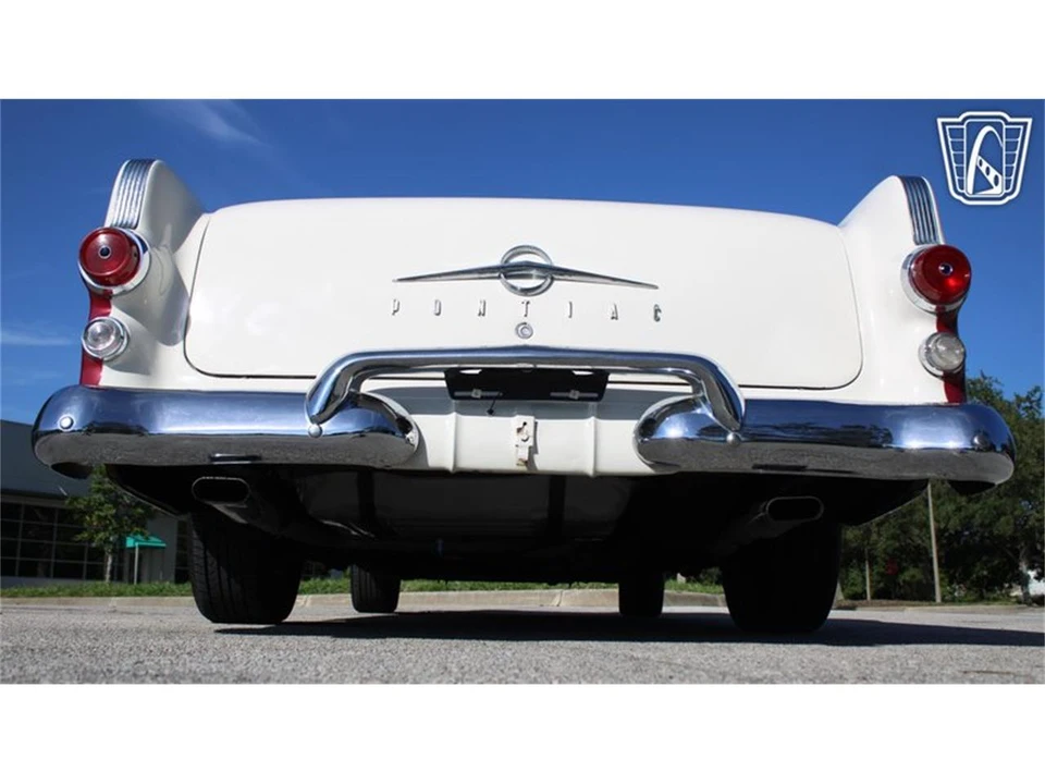 1955 Pontiac Star Chief - Image 14 of 31