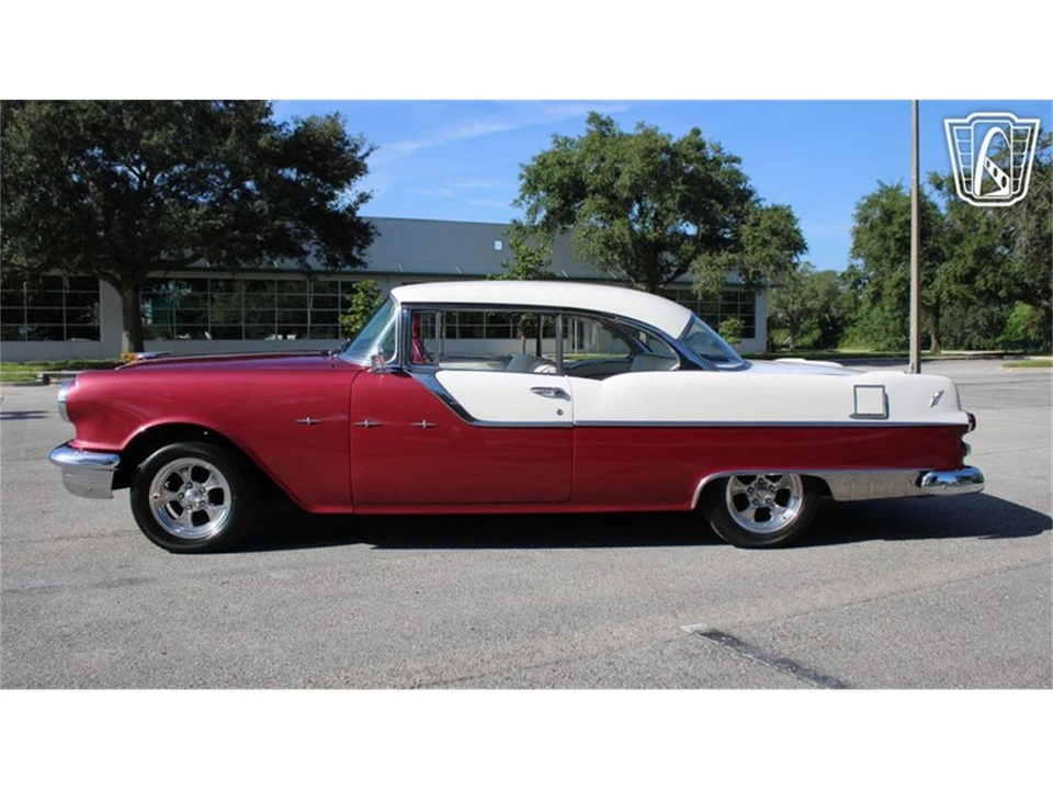 1955 Pontiac Star Chief - Image 9 of 31