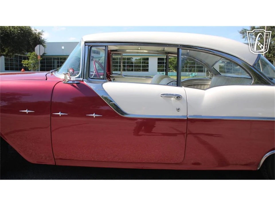 1955 Pontiac Star Chief - Image 30 of 31