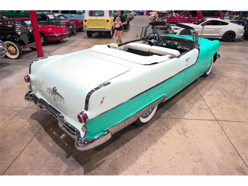 1955 Pontiac Star Chief - Image 17 of 31