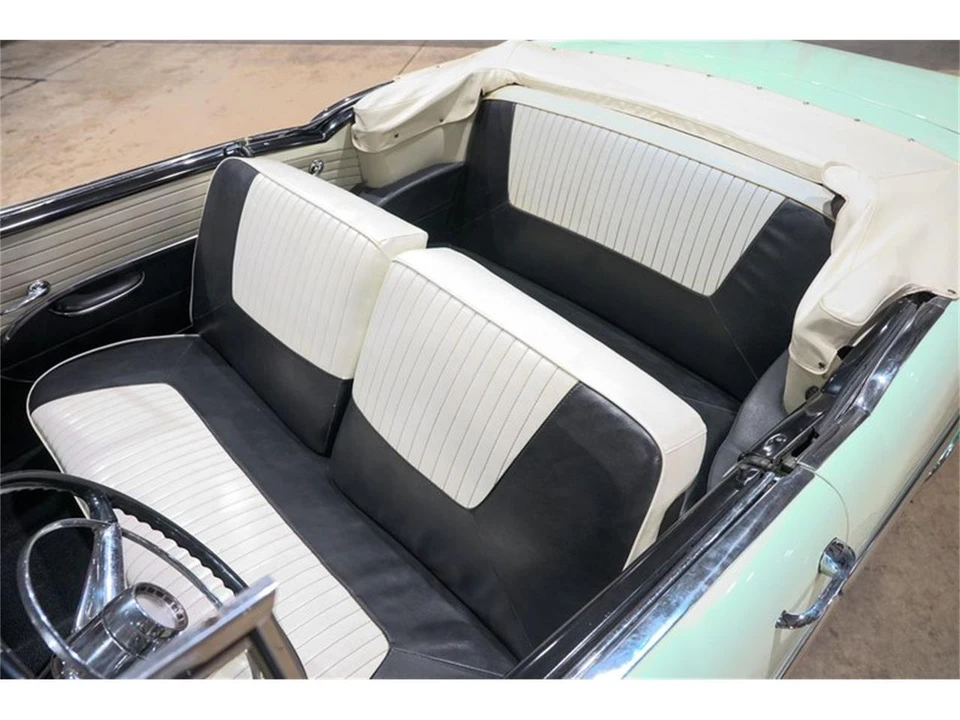 1955 Pontiac Star Chief - Image 19 of 31