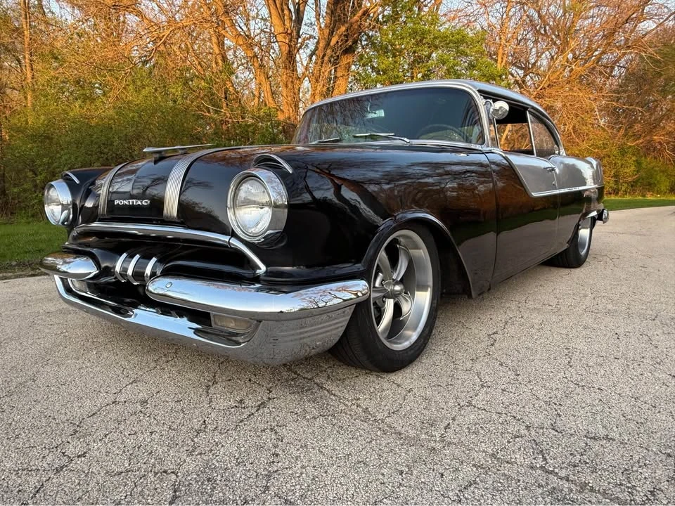 1955 Pontiac Chieftain - Image 2 of 10