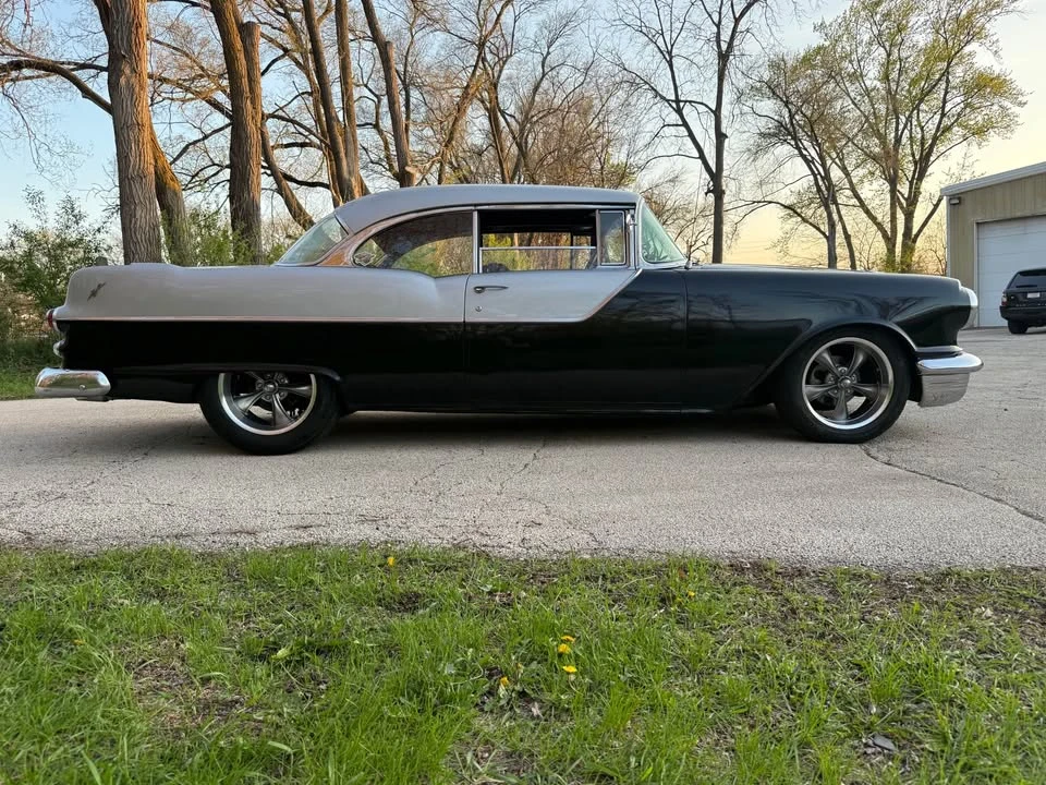 1955 Pontiac Chieftain - Image 6 of 10