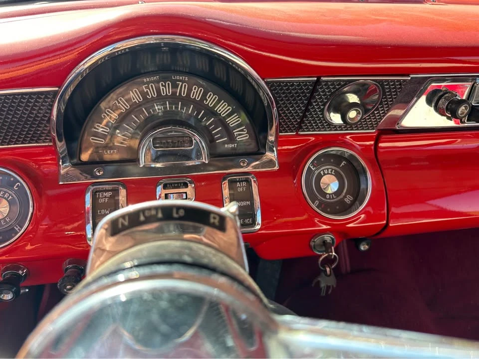 1955 Pontiac Chieftain - Image 7 of 13